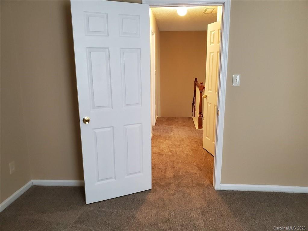 3020 Fairglen Road, Unit 3 Charlotte, NC 28269 - Photo 13 of 20