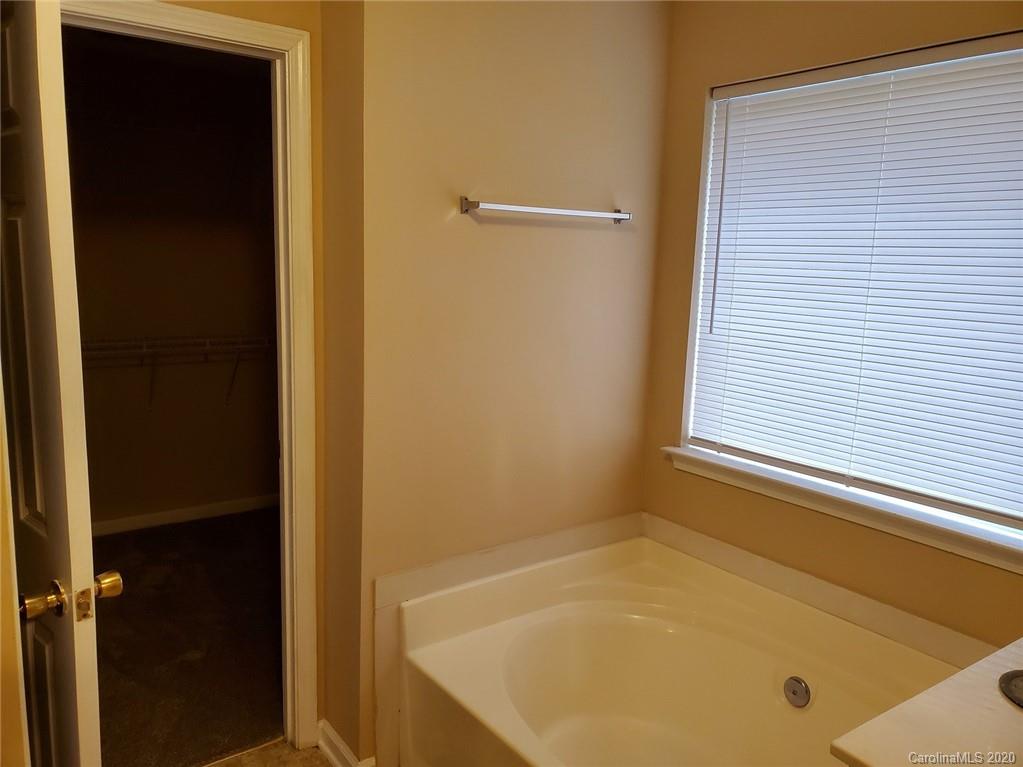 3020 Fairglen Road, Unit 3 Charlotte, NC 28269 - Photo 18 of 20