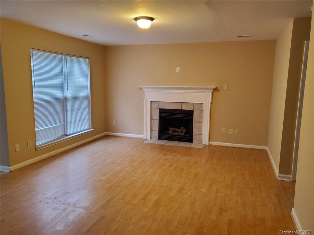 3020 Fairglen Road, Unit 3 Charlotte, NC 28269 - Photo 3 of 20