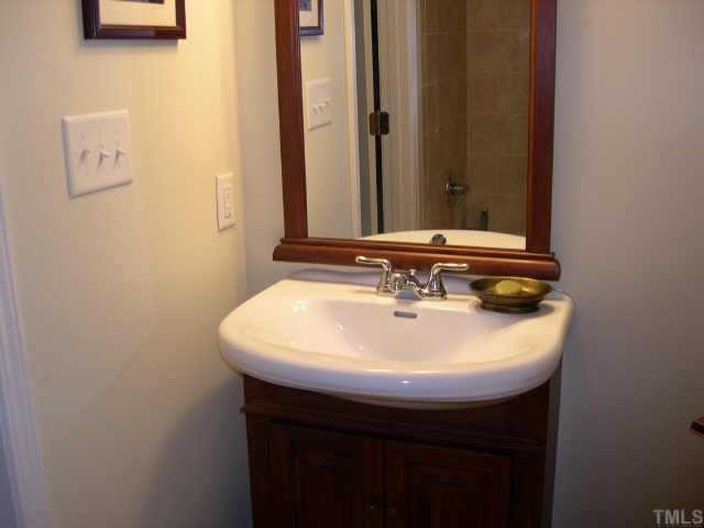 1323 Duplin Road Raleigh, NC 27607 - Photo 8 of 10 Photo 8