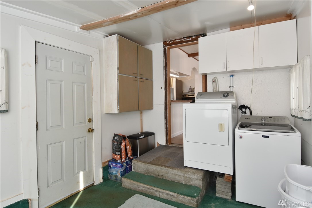 3701 Southeast 6th Street Renton, WA 98058 - Photo 14 of 22