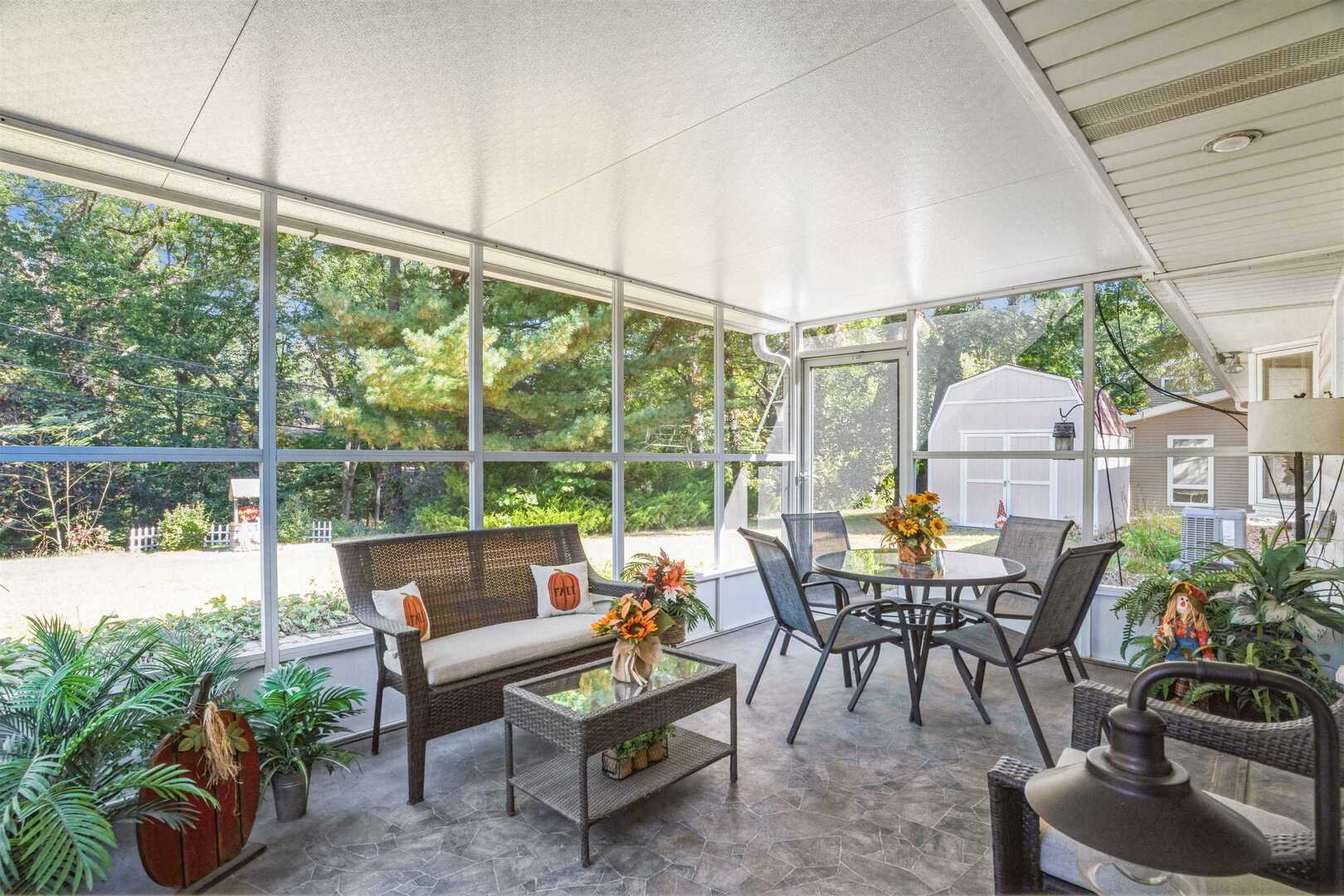 3431 37th Avenue Rock Island, IL 61201 - Photo 22 of 25 a view of chair and tables in the patio