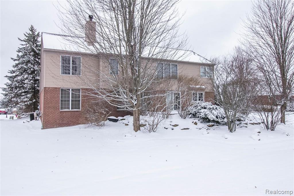 810 Loggers Circle Rochester, MI 48307 - Photo 10 of 73 Gallery Image 10