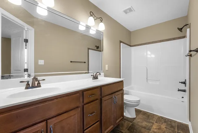 $1,758 | 521 Falkland Circle, Clarksville, TN 37042