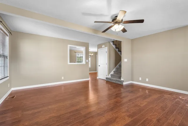 $1,758 | 521 Falkland Circle, Clarksville, TN 37042