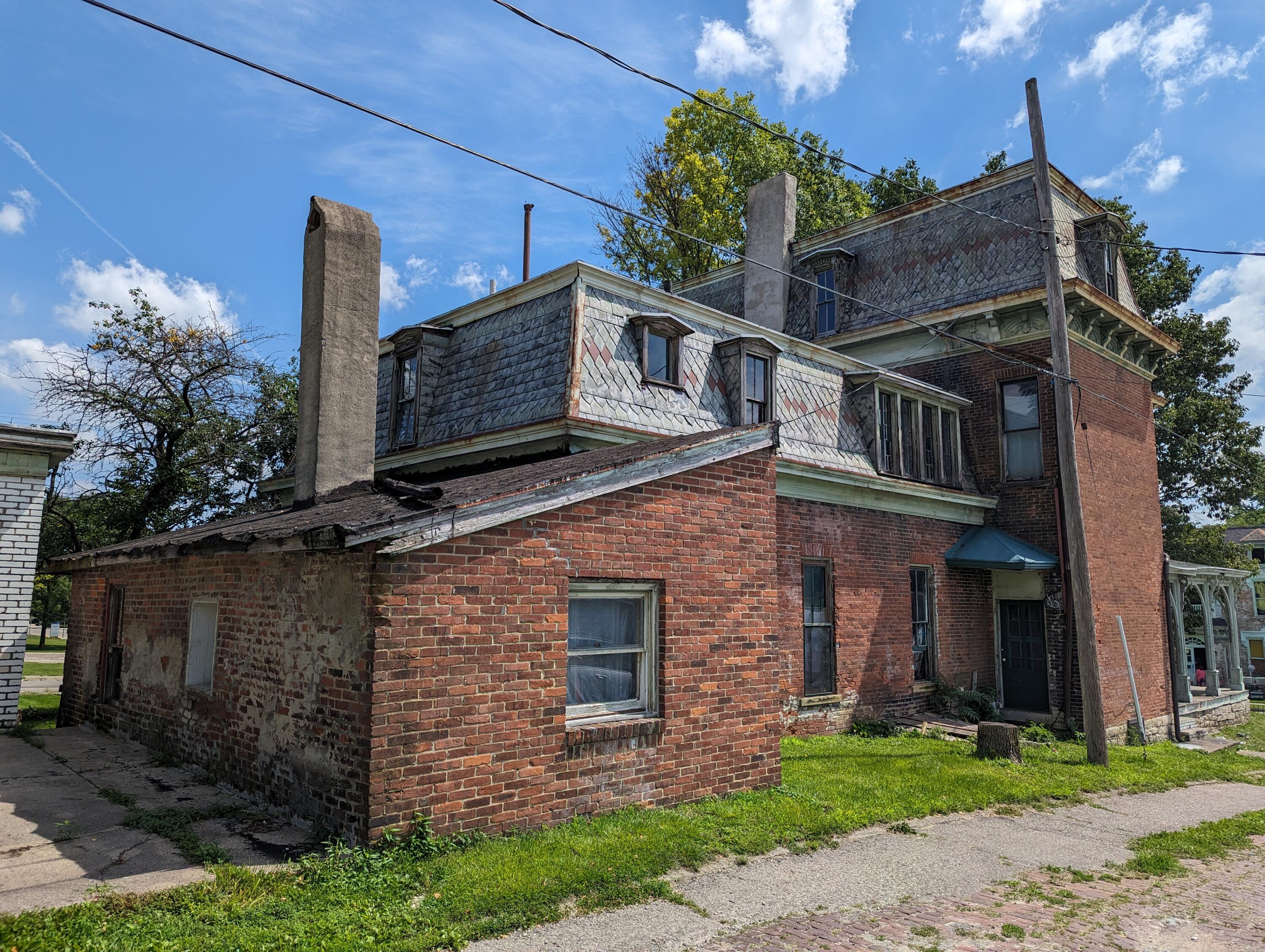 411 South Limestone Street Springfield, OH 45506 - Photo 5 of 5