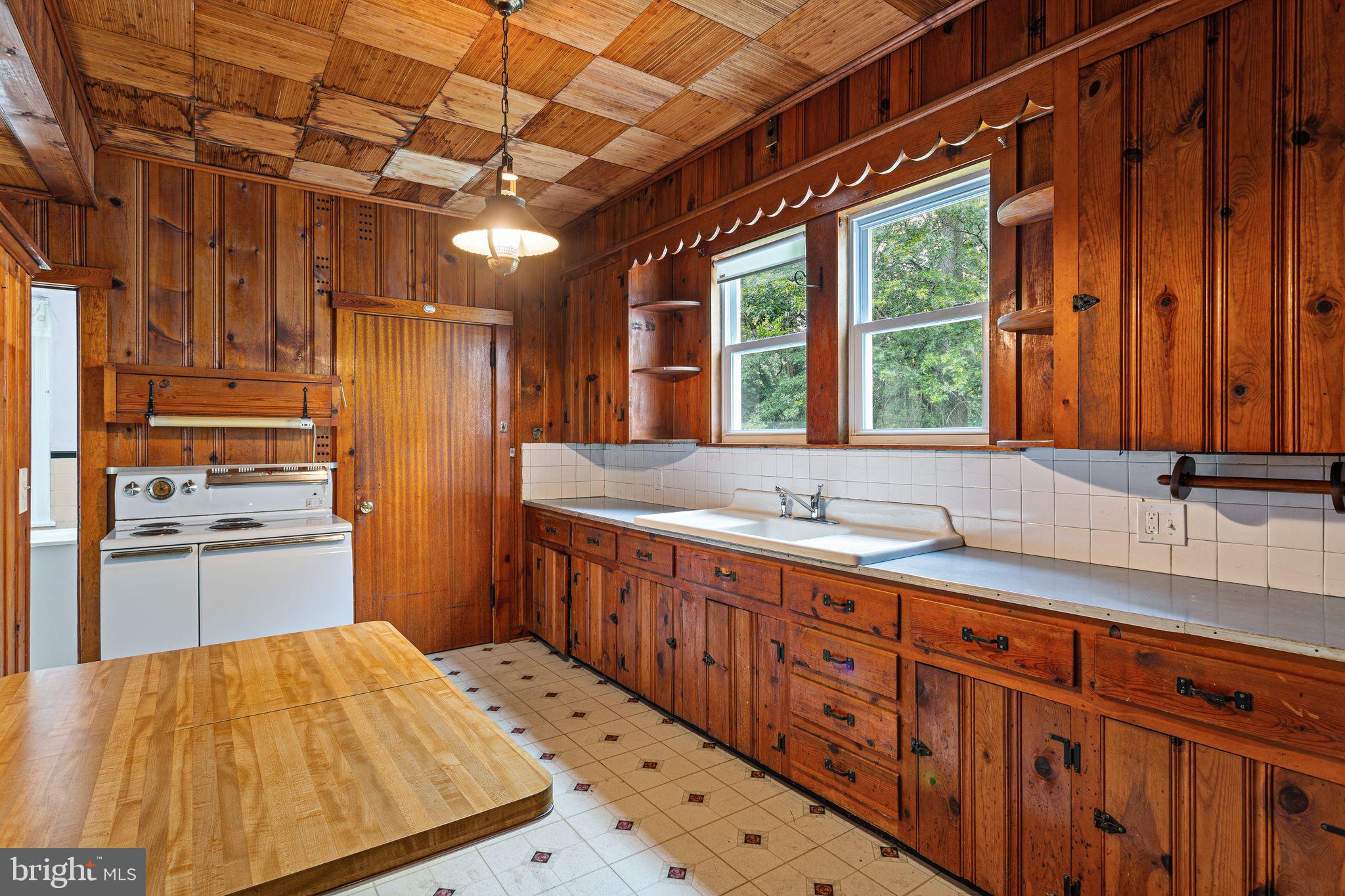 404 Fulton Street Riverton, NJ 08077 - Photo 15 of 43