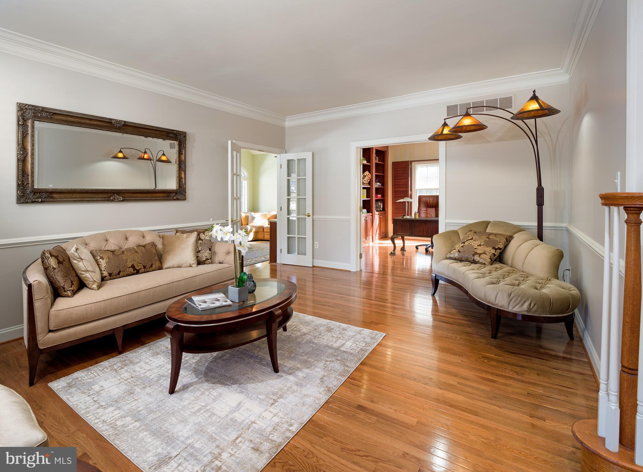 1136 Pebble Spring Drive Berwyn, PA 19312 - Photo 17 of 36 Living Room