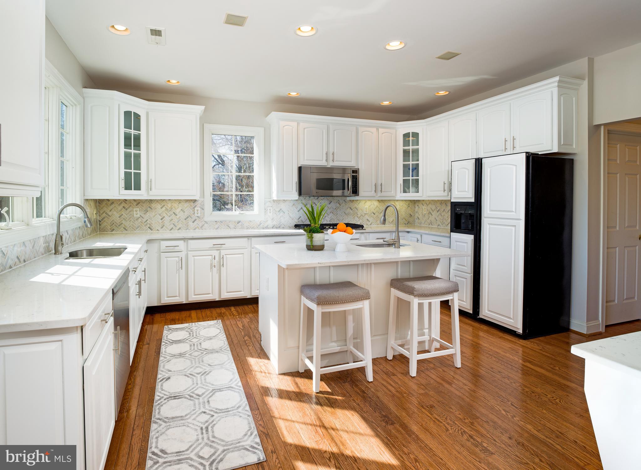 1136 Pebble Spring Drive Berwyn, PA 19312 - Photo 6 of 36 Kitchen