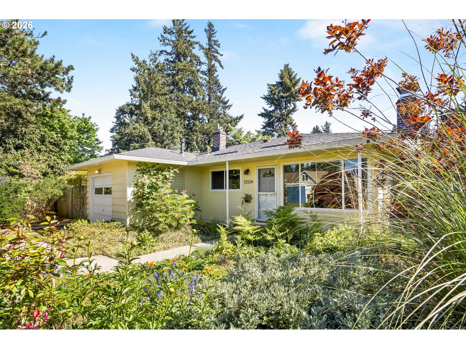 13334 Southeast Clay Street Portland, OR 97233 - Photo 2 of 33