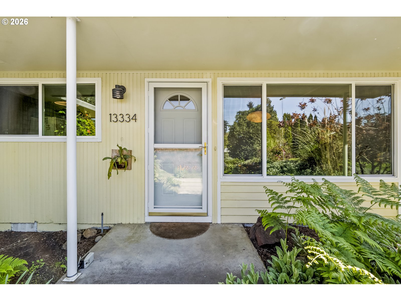 13334 Southeast Clay Street Portland, OR 97233 - Photo 4 of 33