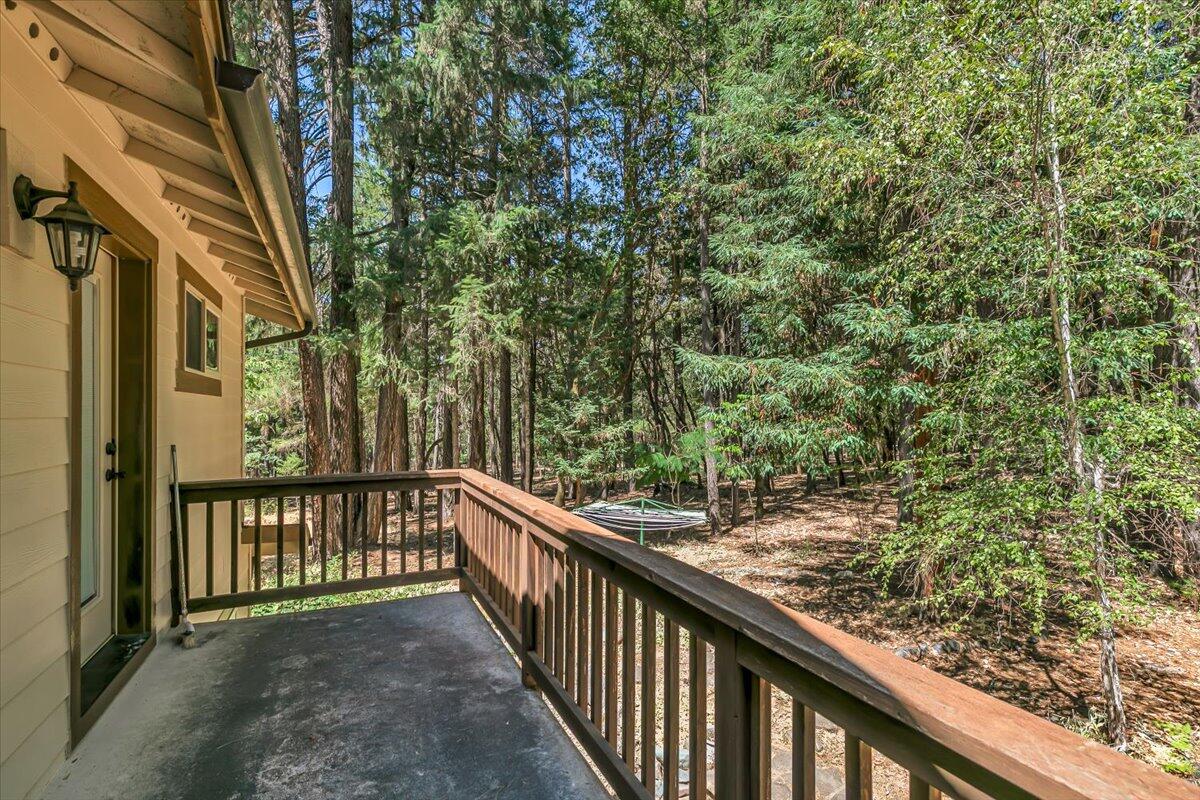 785 Crow Road Merlin, OR 97532 - Photo 22 of 36 25-25