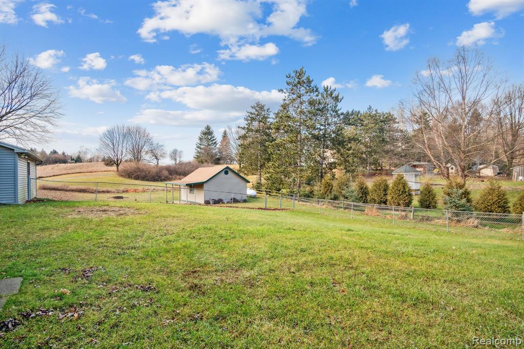 5236 Pratt Road Lapeer, MI 48446 - Photo 33 of 37