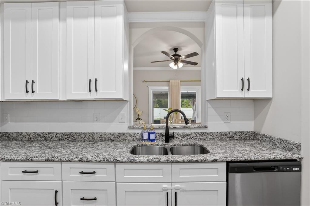 721 Petree Road Winston-Salem, NC 27106 - Photo 10 of 32