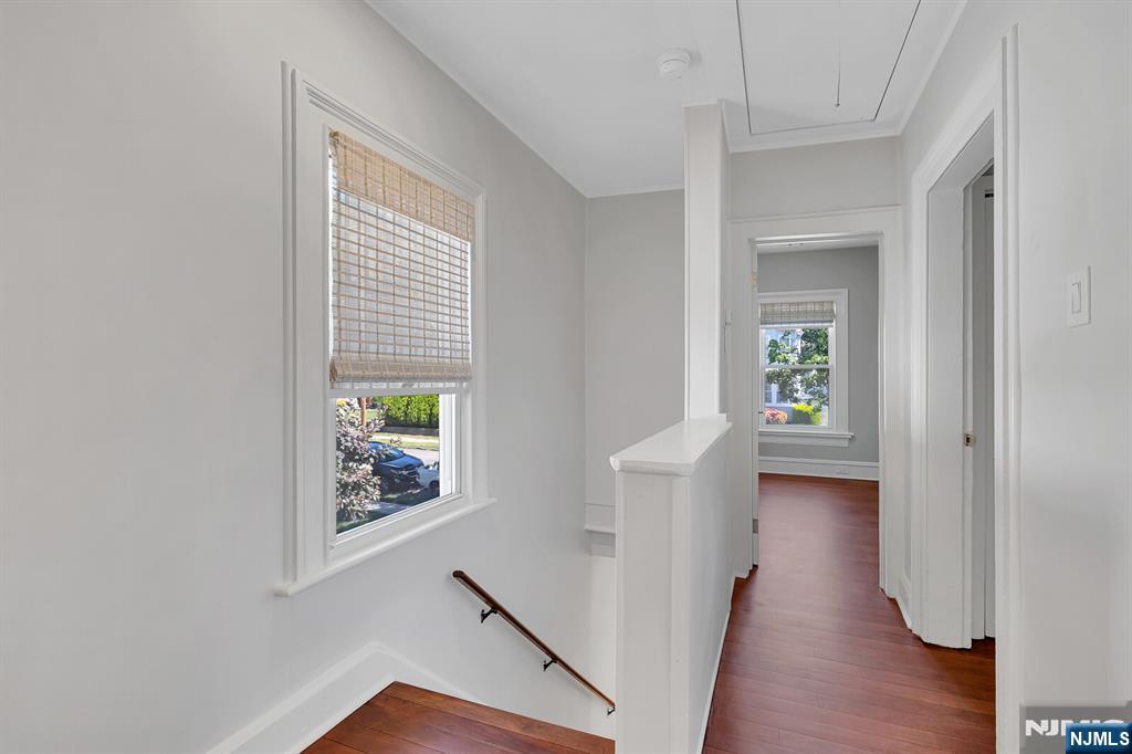 25 Riverview Avenue Rutherford, NJ 07070 - Photo 29 of 50