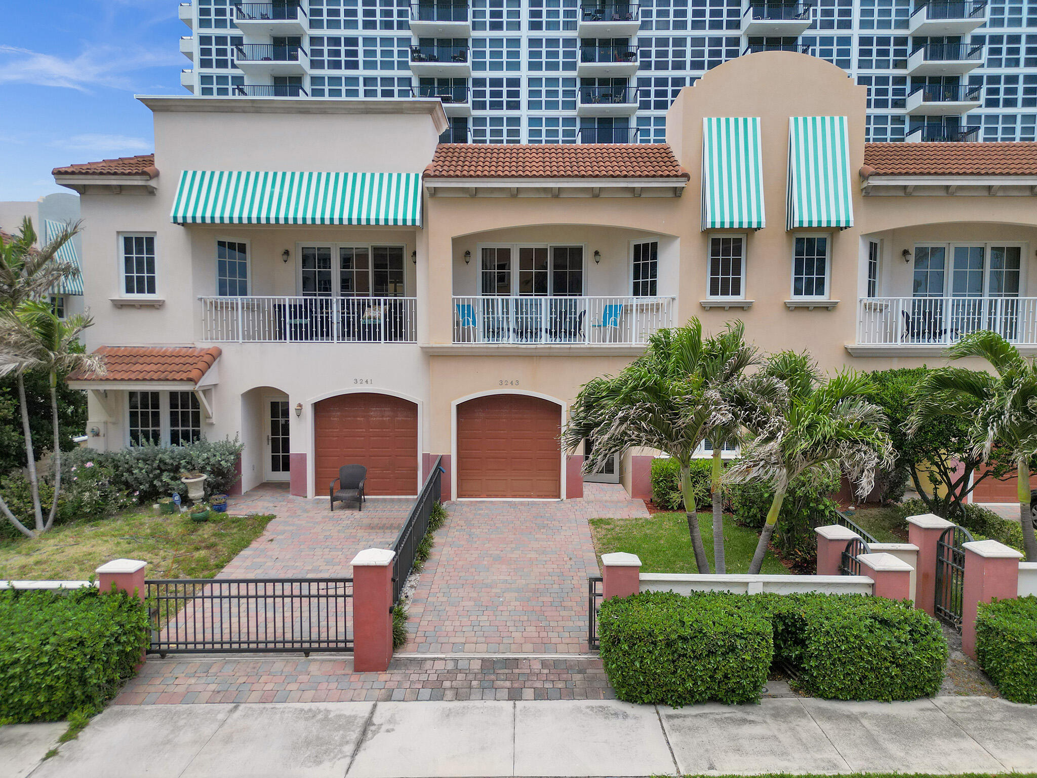 3243 Northeast 5th Street Pompano Beach, FL 33062 - Photo 1 of 43 Front