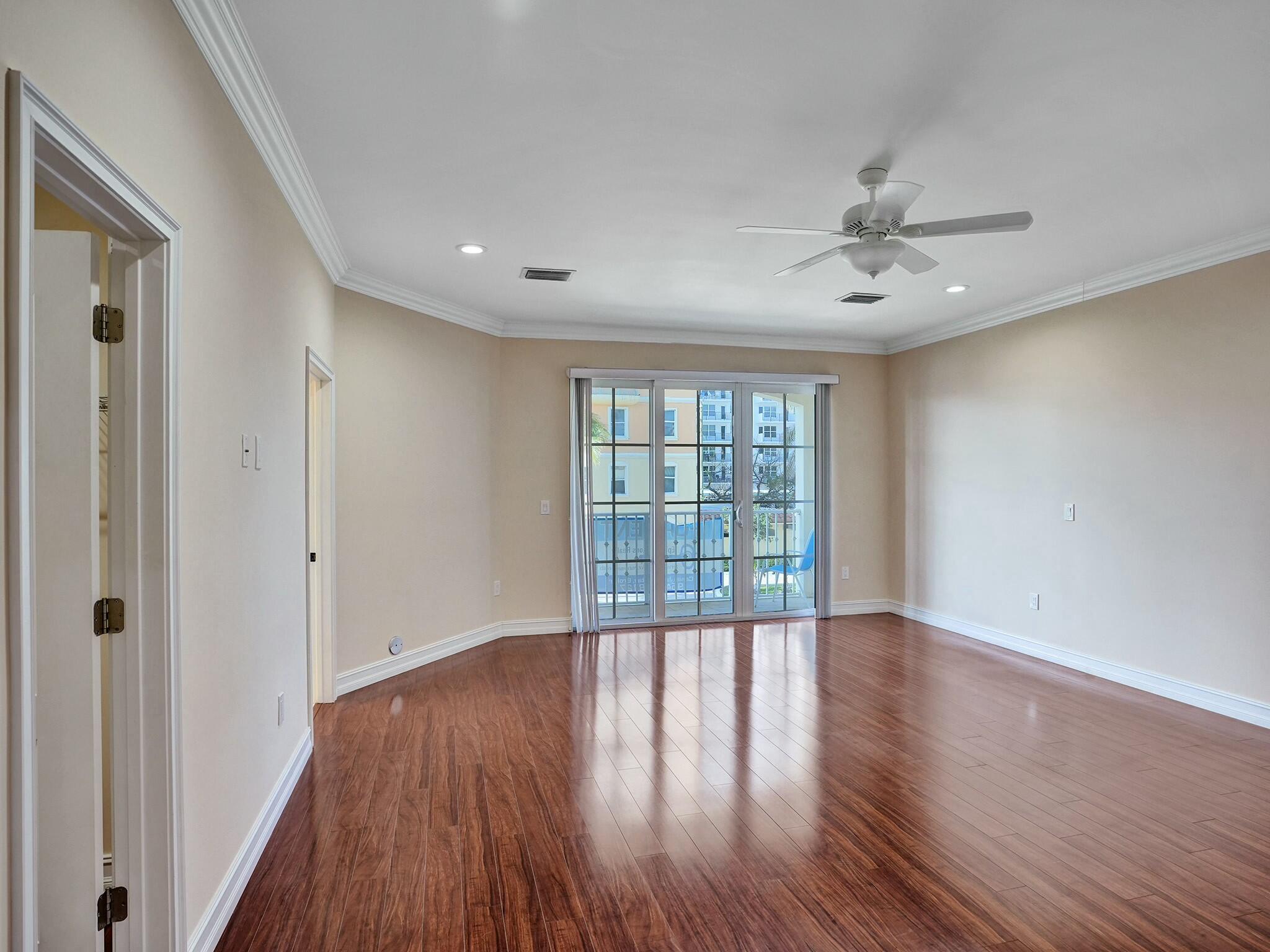 3243 Northeast 5th Street Pompano Beach, FL 33062 - Photo 15 of 43 Master bedroom