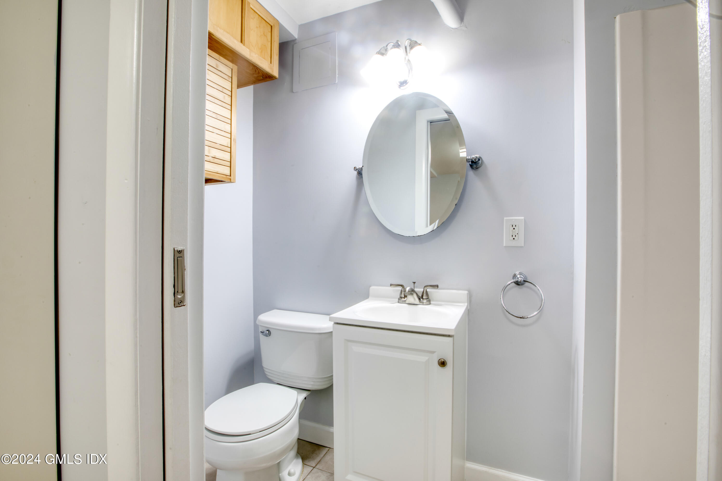 8 Ridge Place, Unit 1 Greenwich, CT 06831 - Photo 29 of 38 LL FULL BATH