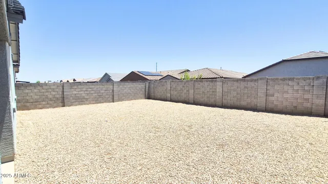 a outdoor space with mountain view