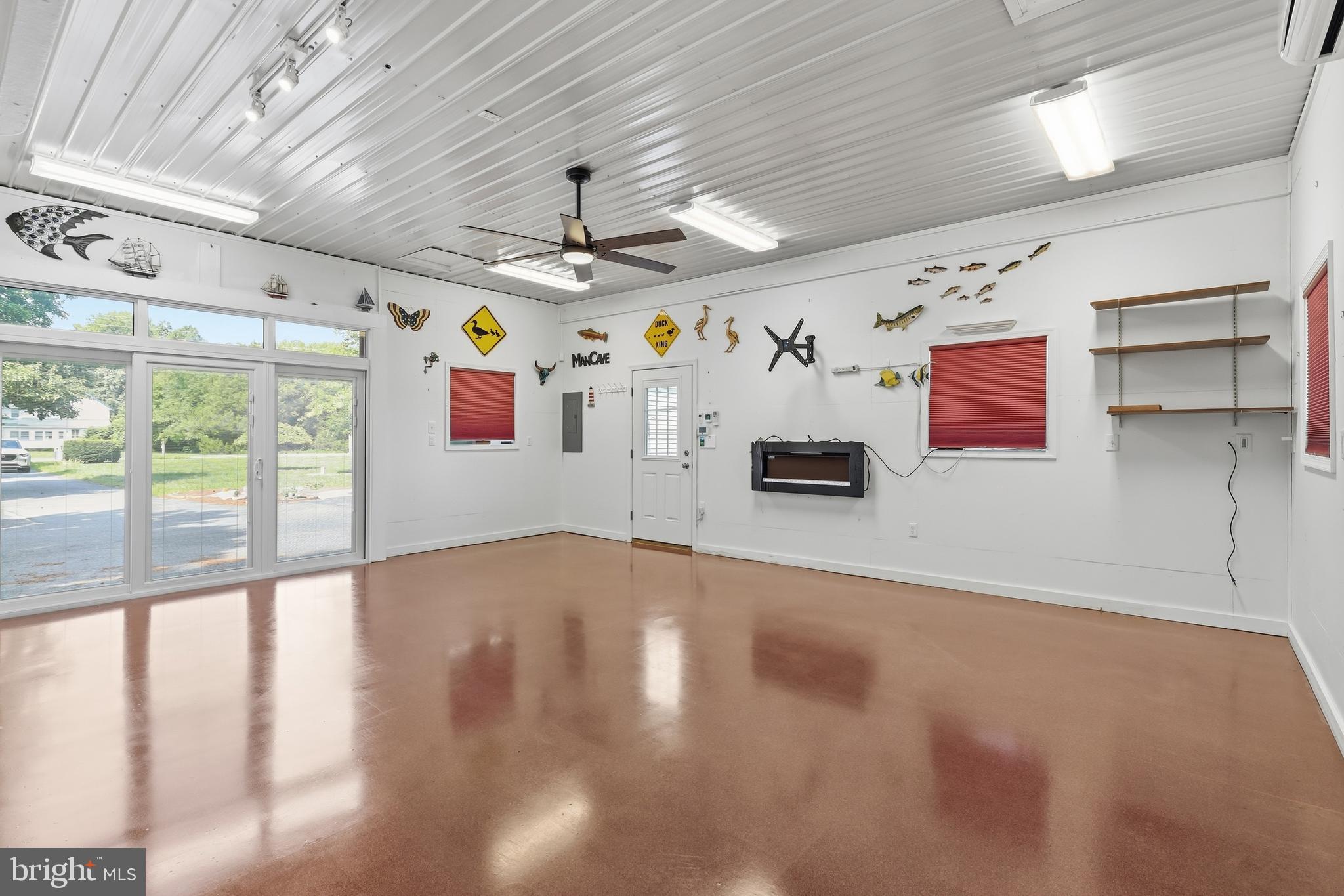 10077 Old Furnace Road Seaford, DE 19973 - Photo 31 of 43 Interior of outbuilding