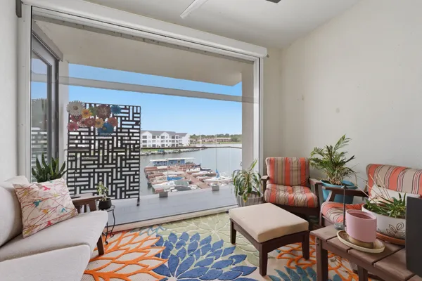 $540,000 | 199 Waterpoint Court, Unit 202, Conroe, TX 77304