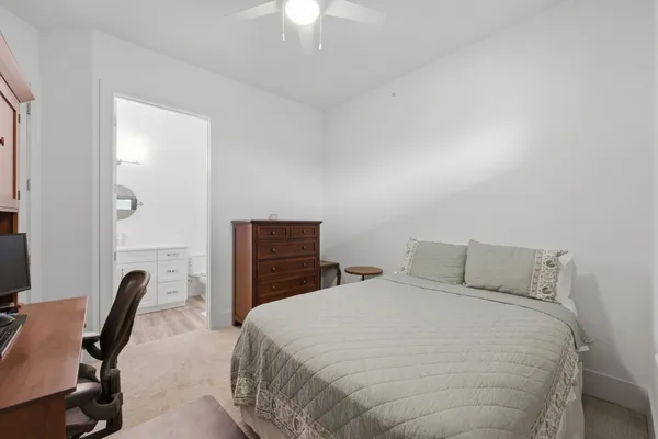 $540,000 | 199 Waterpoint Court, Unit 202, Conroe, TX 77304