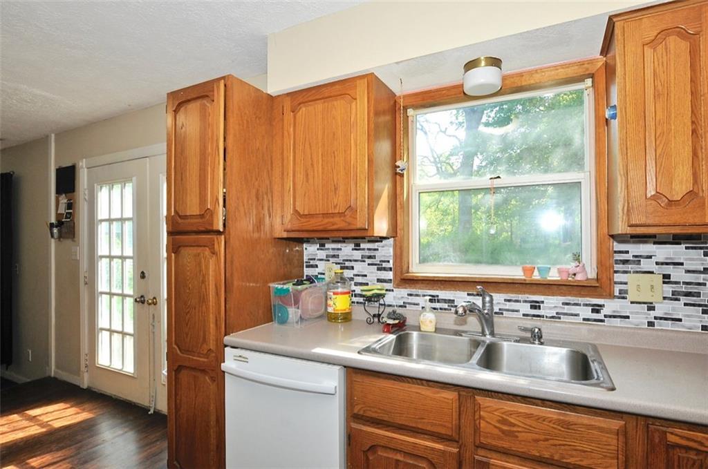 241 Georgetown Road Greenwood, IN 46142 - Photo 14 of 16 Gallery Image 14