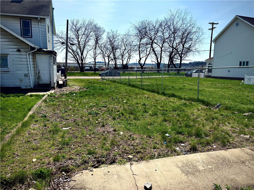 30 Ohio Street McKees Rocks, PA 15136 - Photo 3 of 4