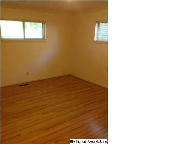 1328 Southhall Road Birmingham, AL 35213 - Photo 15 of 32