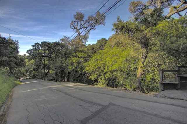 a view of a outdoor space