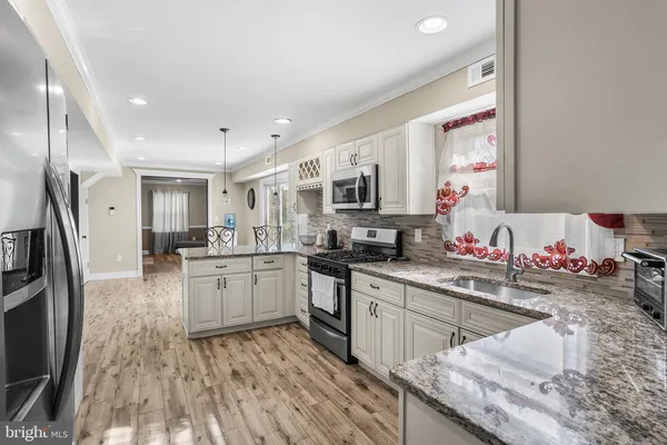 $389,900 | 10 Hancock Lane, Willingboro, NJ 08046