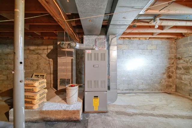 $199,900 | 4842 Woodville Road, Jackson, MI 49201