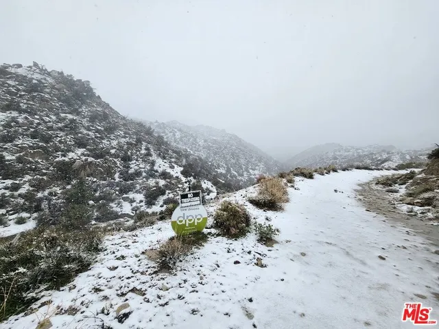 $450,000 | 20 West Omega Trail, Yucca Valley, CA 92286