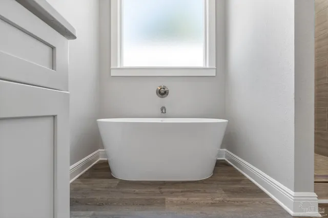 $347,900 | 8425 Tippin Avenue, Pensacola, FL 32514