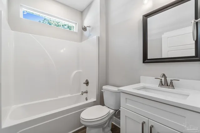 $347,900 | 8425 Tippin Avenue, Pensacola, FL 32514