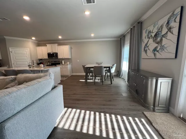 $347,900 | 8425 Tippin Avenue, Pensacola, FL 32514