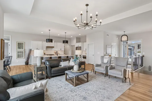 $1,199,900 | W198-n4955 Hickory Street, Menomonee Falls, WI 53051