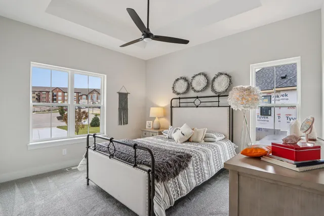 $1,199,900 | W198-n4955 Hickory Street, Menomonee Falls, WI 53051