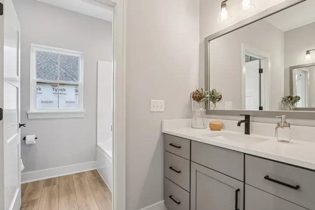 $1,199,900 | W198-n4955 Hickory Street, Menomonee Falls, WI 53051