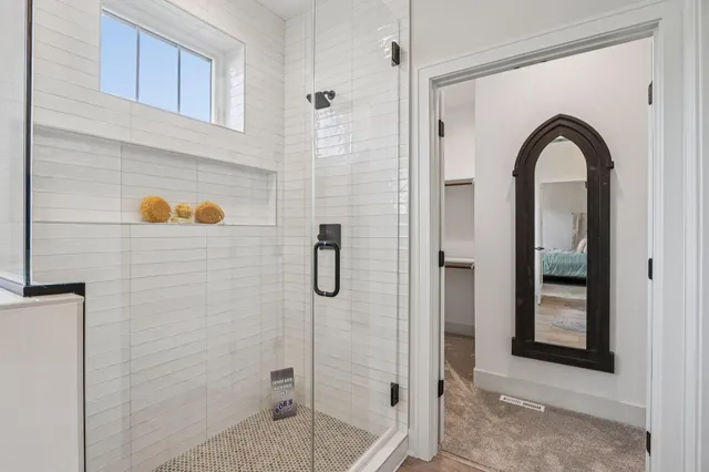 $1,199,900 | W198-n4955 Hickory Street, Menomonee Falls, WI 53051