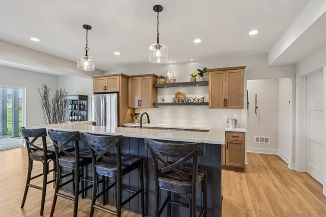 $1,199,900 | W198-n4955 Hickory Street, Menomonee Falls, WI 53051