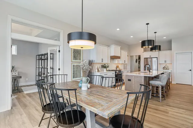 $1,199,900 | W198-n4955 Hickory Street, Menomonee Falls, WI 53051