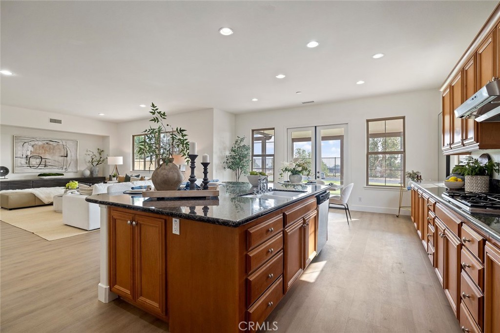 13347 Highstone Manor Court Rancho Cucamonga, CA 91739 - Photo 20 of 70 Kitchen Photo No. 2