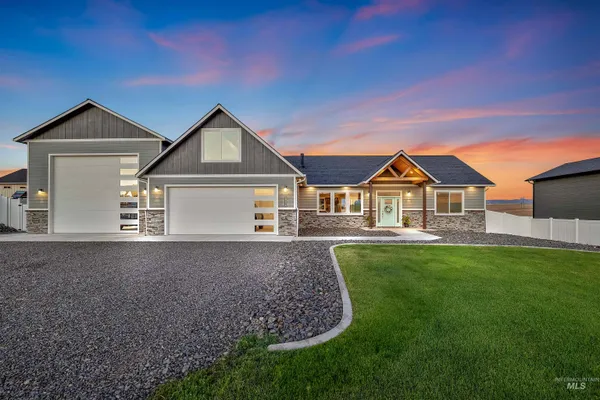 $979,000 | 2111 Vinifera Boulevard, Lewiston, ID 83501