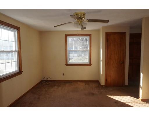 113 Meadow Road East Longmeadow, MA 01028 - Photo 12 of 30 Gallery Image 12
