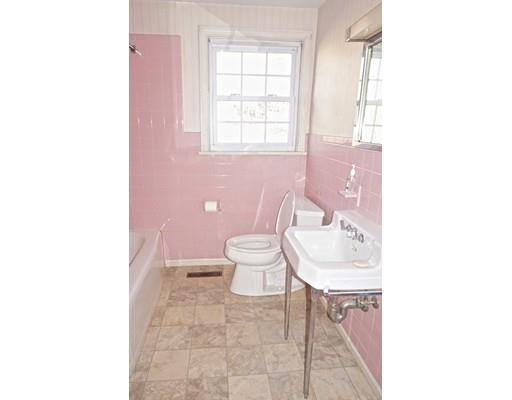 113 Meadow Road East Longmeadow, MA 01028 - Photo 15 of 30 Gallery Image 15