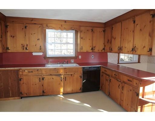 113 Meadow Road East Longmeadow, MA 01028 - Photo 16 of 30 Gallery Image 16