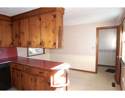113 Meadow Road East Longmeadow, MA 01028 - Photo 17 of 30 Gallery Image 17