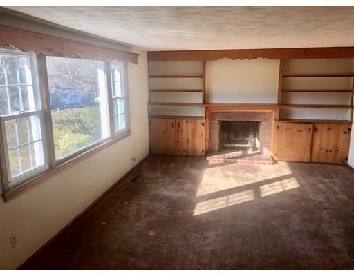 113 Meadow Road East Longmeadow, MA 01028 - Photo 8 of 30 Gallery Image 8