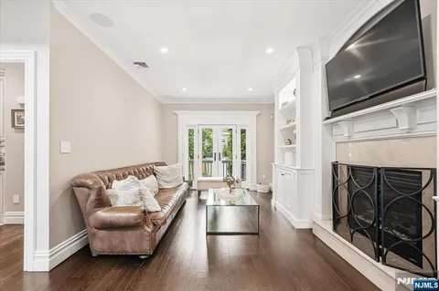 $1,150,000 | 58 Mackay Avenue, Waldwick, NJ 07463